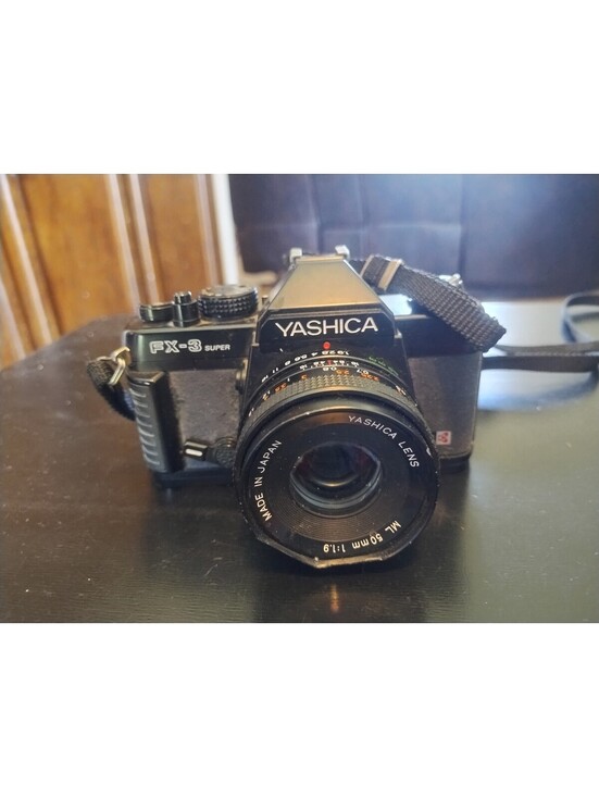 Yashica Other - Yashica FX-3 Camera (Black) with ML Lens 50mm 1:2 FOR PARTS